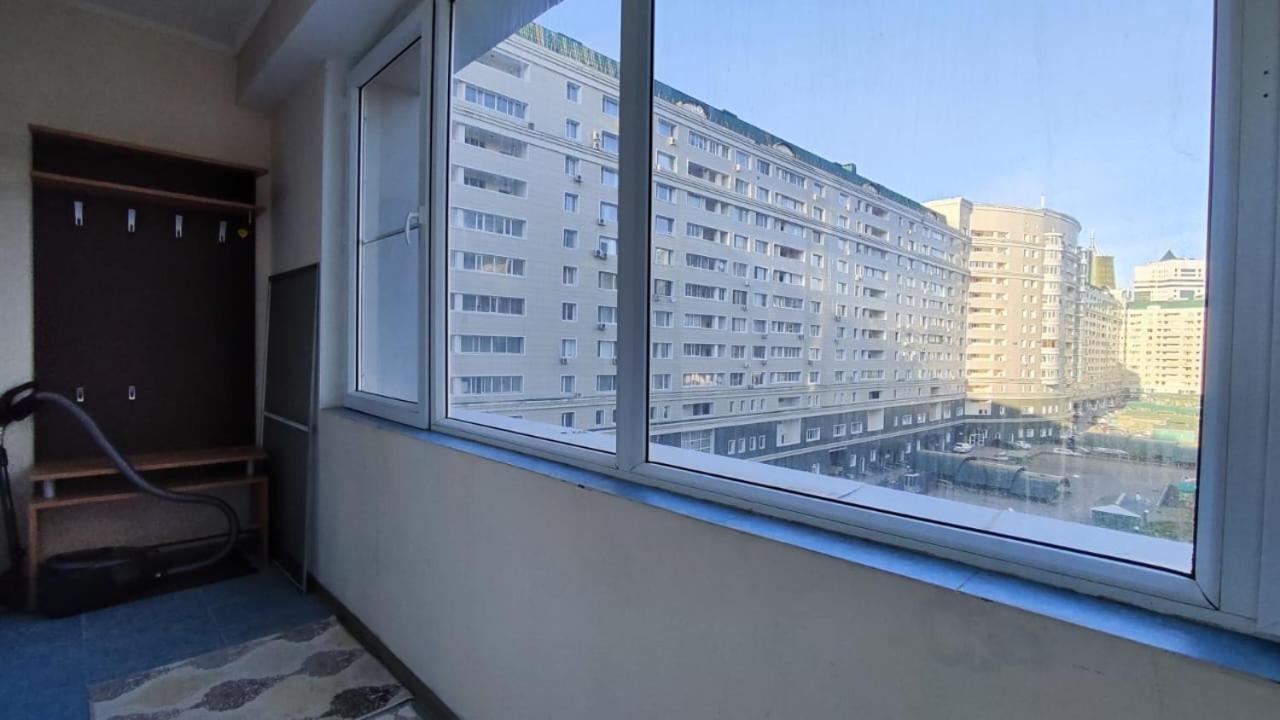 36 3Х Комн Кв На 1-8 Человек С Шикарным Видом На Байтерек Nur-Sultan  Exterior photo
